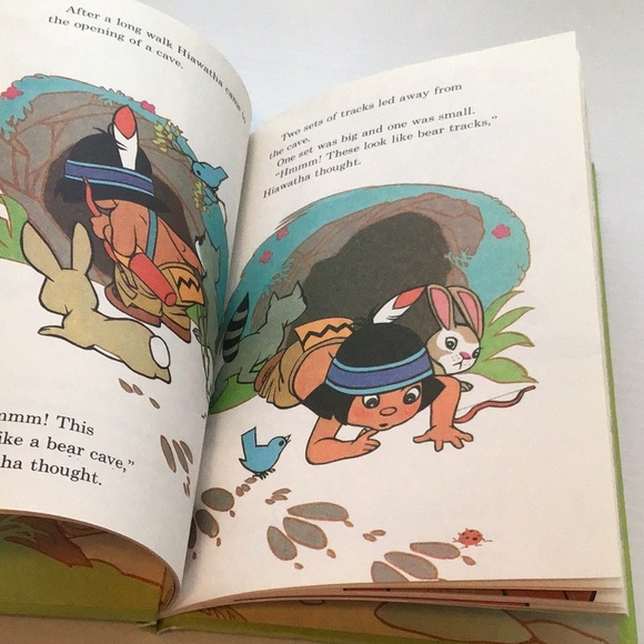 Hiawatha's Bear Hunt vintage kids book Disney's Wonderful World of Reading 1982 - Picture 4 of 6